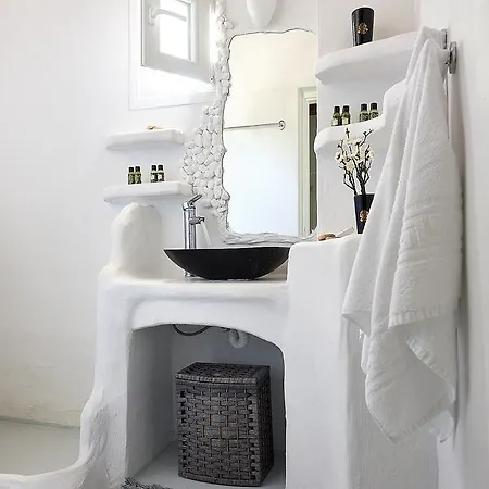 Vista Mare Milos Provatas