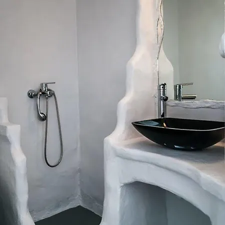 Vista Mare Milos Provatas