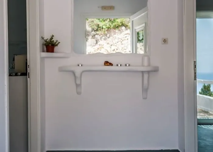 Vista Mare Milos Εξοχικό σπίτι *