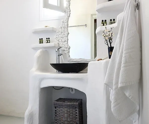 Vista Mare Milos Provatas