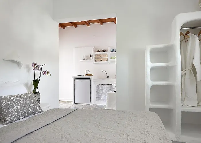 Vista Mare Milos Provatas