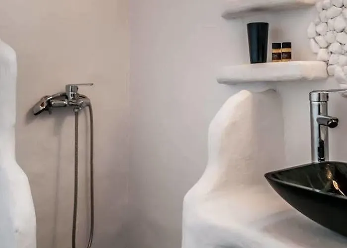 Vista Mare Milos Provatas