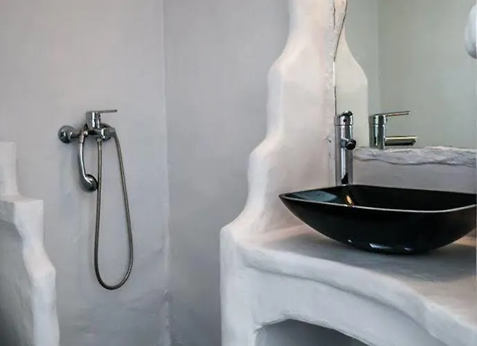 Vista Mare Milos Provatas